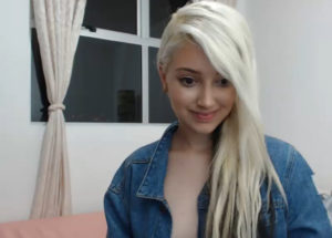 Blonde young girl for sex chat in webcam